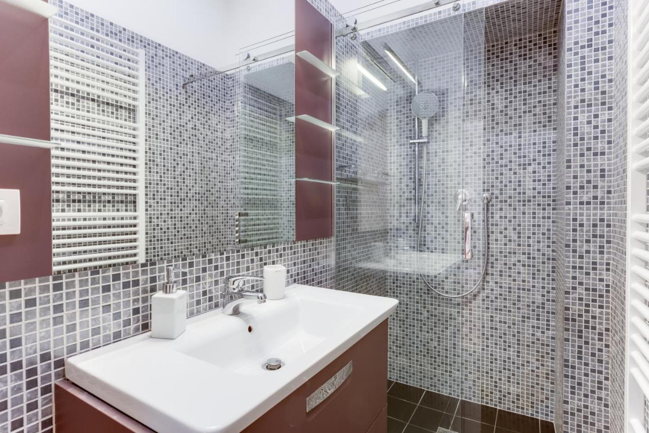 Wenceslas Square Royal Apartment Prag Exteriör bild